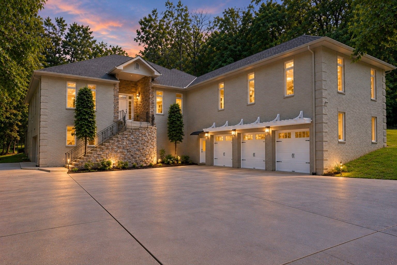 714 Hillwood Blvd front exterior, Hillwood homes for sale, Hillwood Nashville
